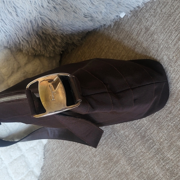 Salvatore Ferragamo Pleated Tote Bag - Picture 4 of 9